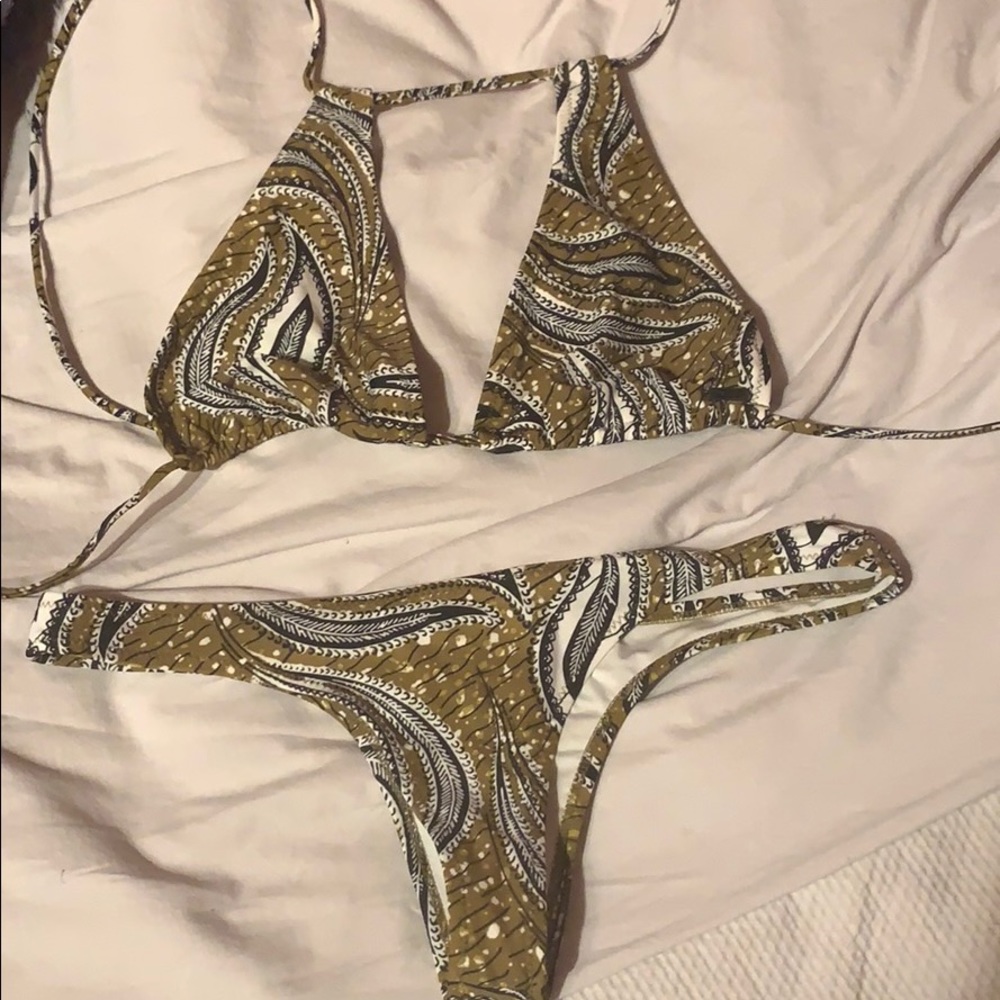 Volcom bikini set
